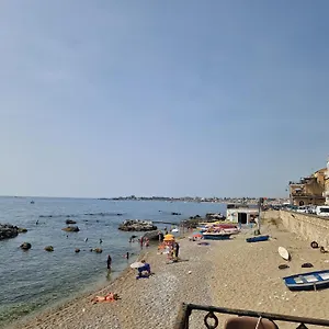 Ondina House , Giardini-Naxos Italie